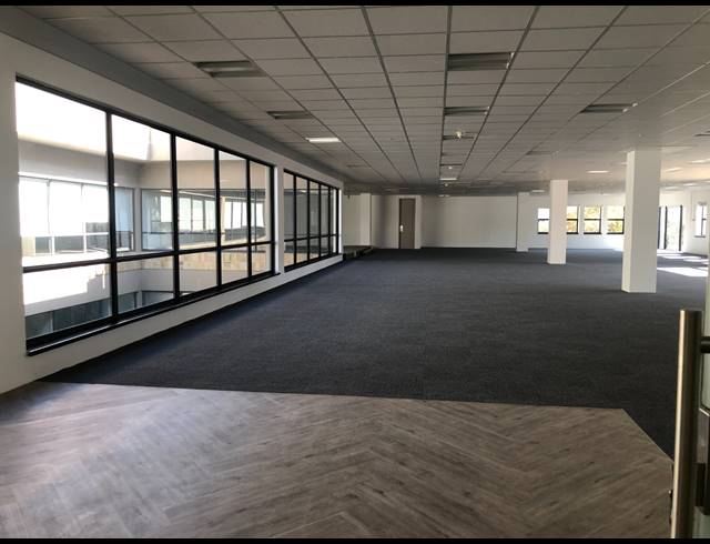 646M² OFFICE TO LET IN WIERDA VALLEY